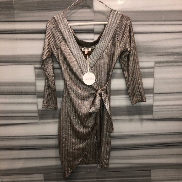 NWT Luxxel silver wrap dress - Picture 6 of 7